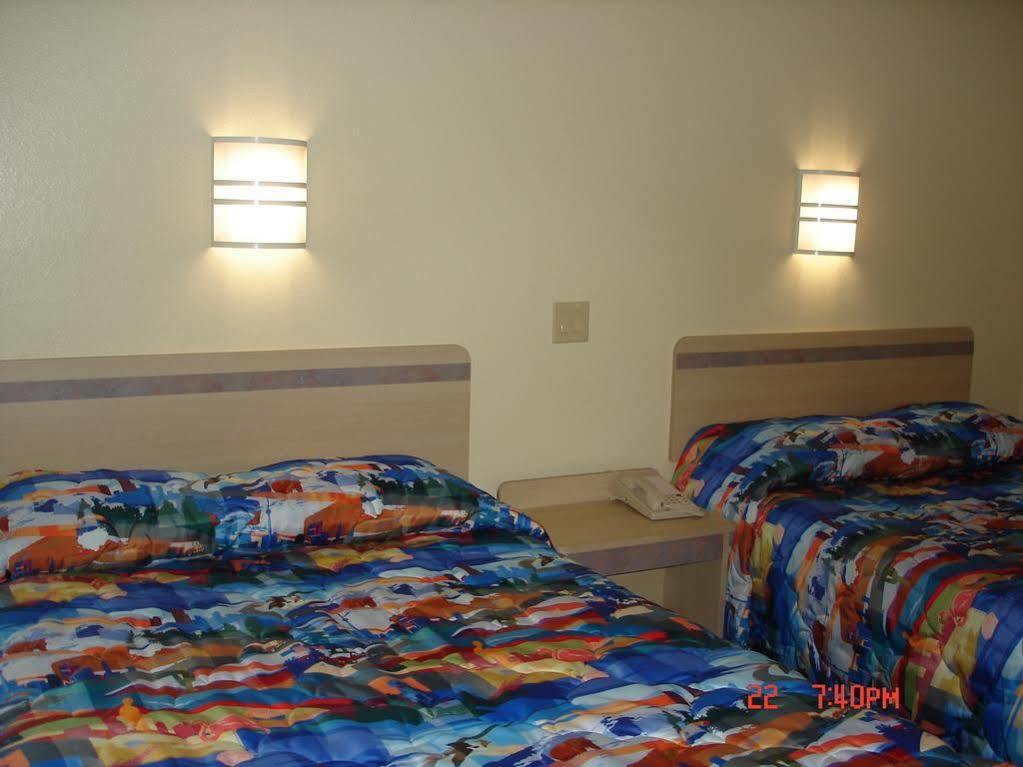 Motel 6-Urbana, Il Σαμπέιν Εξωτερικό φωτογραφία