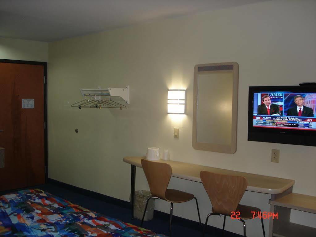 Motel 6-Urbana, Il Σαμπέιν Εξωτερικό φωτογραφία